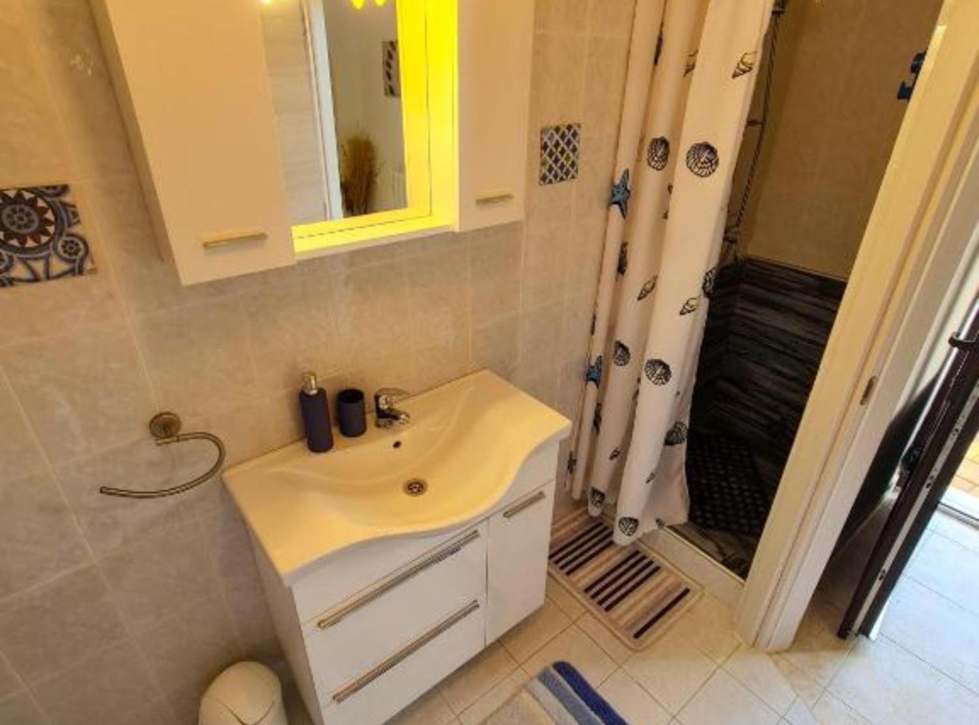 נובי ווינודולסקי Apartments Marko מראה חיצוני תמונה